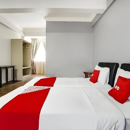 Capital O 90490 Zaques Hotel Сунгай Петані Екстер'єр фото
